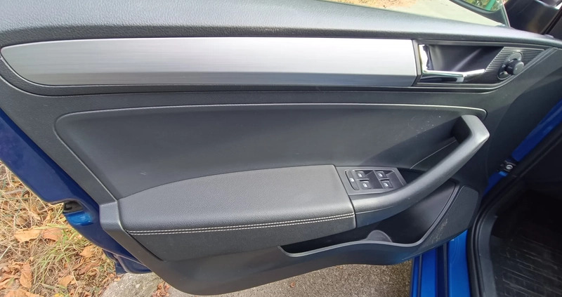 Skoda RAPID cena 40900 przebieg: 129490, rok produkcji 2018 z Wrocław małe 466
